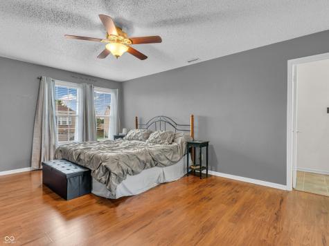 8648 Wheatfield Drive Indianapolis IN 46113