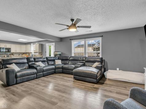 8648 Wheatfield Drive Indianapolis IN 46113