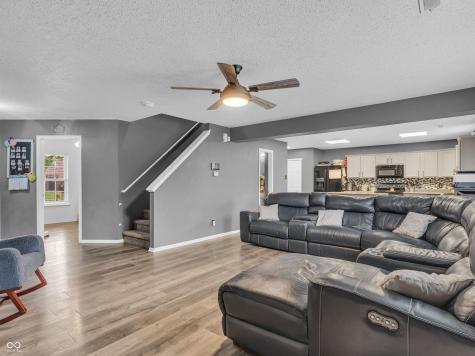 8648 Wheatfield Drive Indianapolis IN 46113