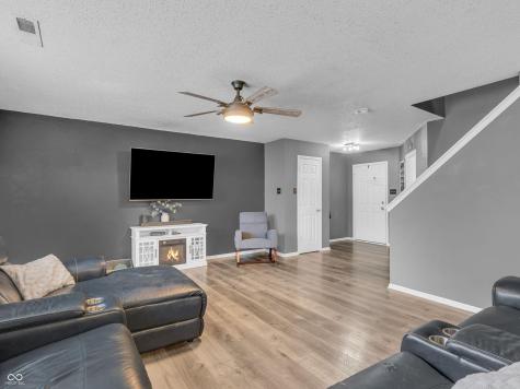 8648 Wheatfield Drive Indianapolis IN 46113