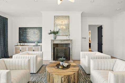 8068 Dean Road Indianapolis IN 46240