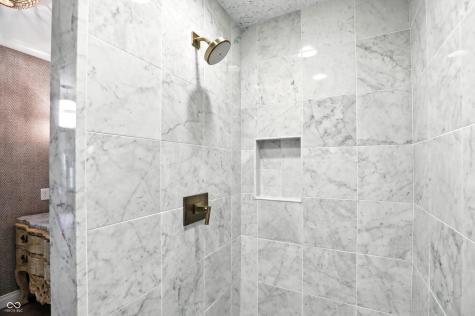 8068 Dean Road Indianapolis IN 46240
