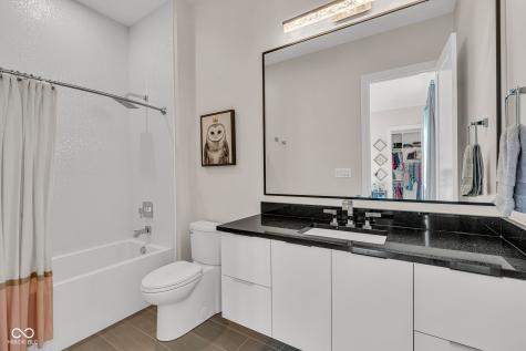 3995 Chapel Hill Court Bargersville IN 46106