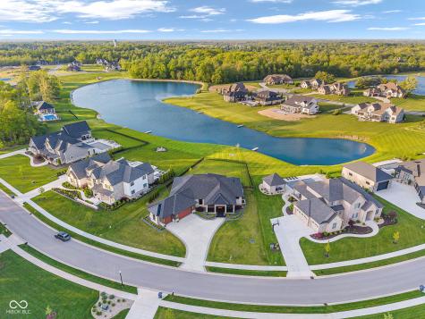 3995 Chapel Hill Court Bargersville IN 46106