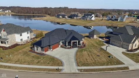 3995 Chapel Hill Court Bargersville IN 46106
