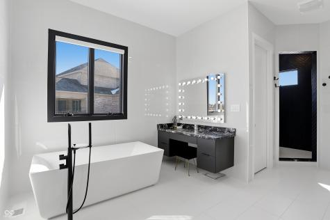 3995 Chapel Hill Court Bargersville IN 46106