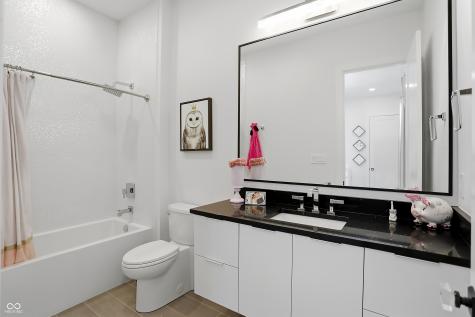 3995 Chapel Hill Court Bargersville IN 46106