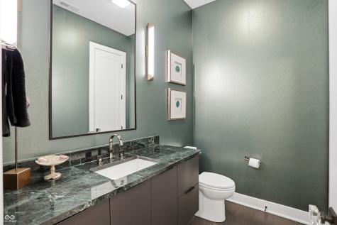 3995 Chapel Hill Court Bargersville IN 46106