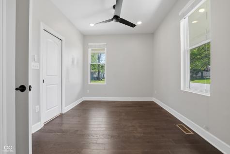 213 E Madison Avenue Pendleton IN 46064
