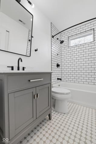 213 E Madison Avenue Pendleton IN 46064