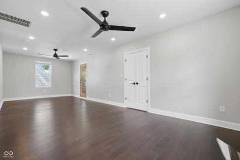 213 E Madison Avenue Pendleton IN 46064