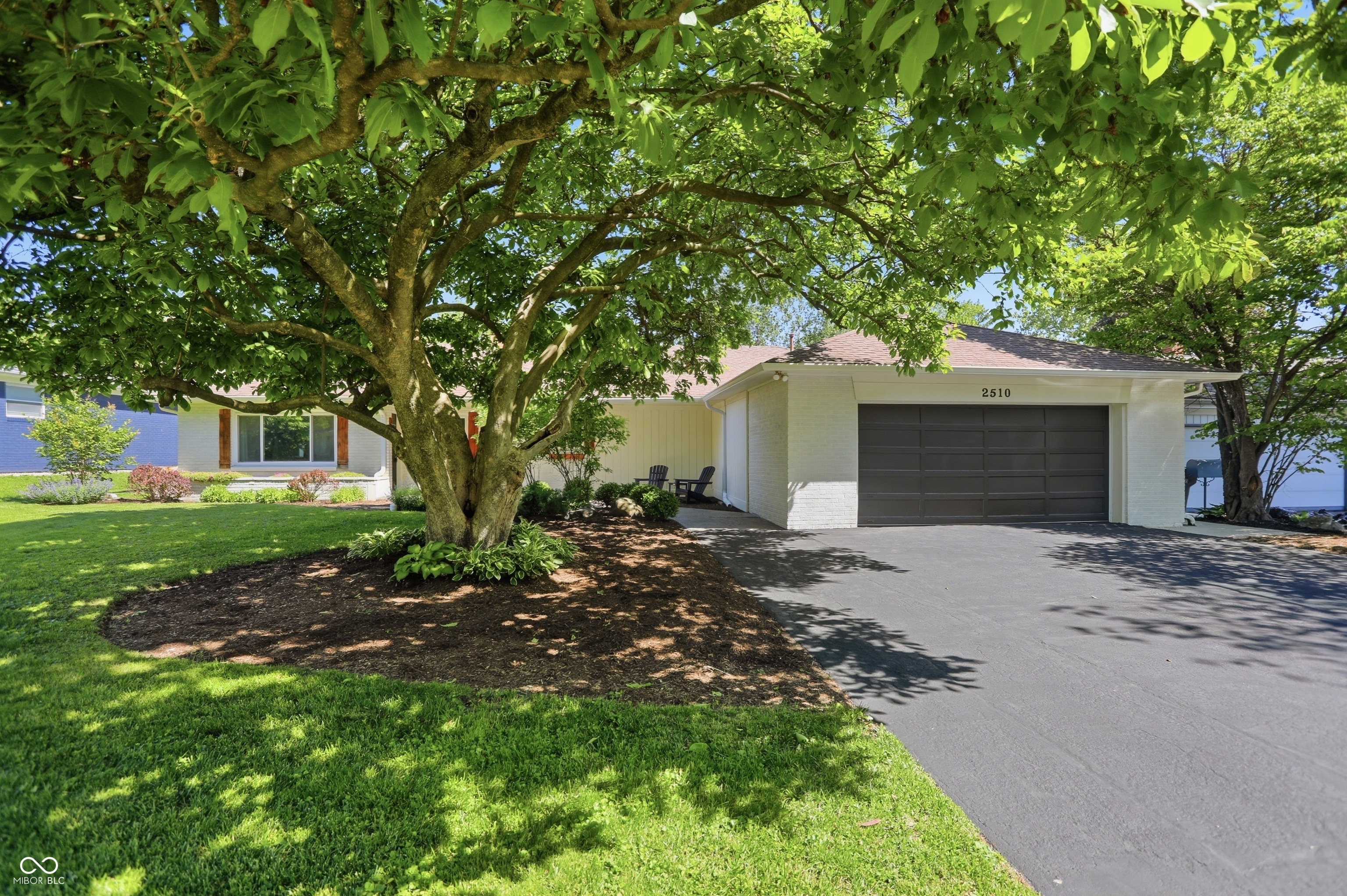 2510 Baur Drive Indianapolis IN 46220