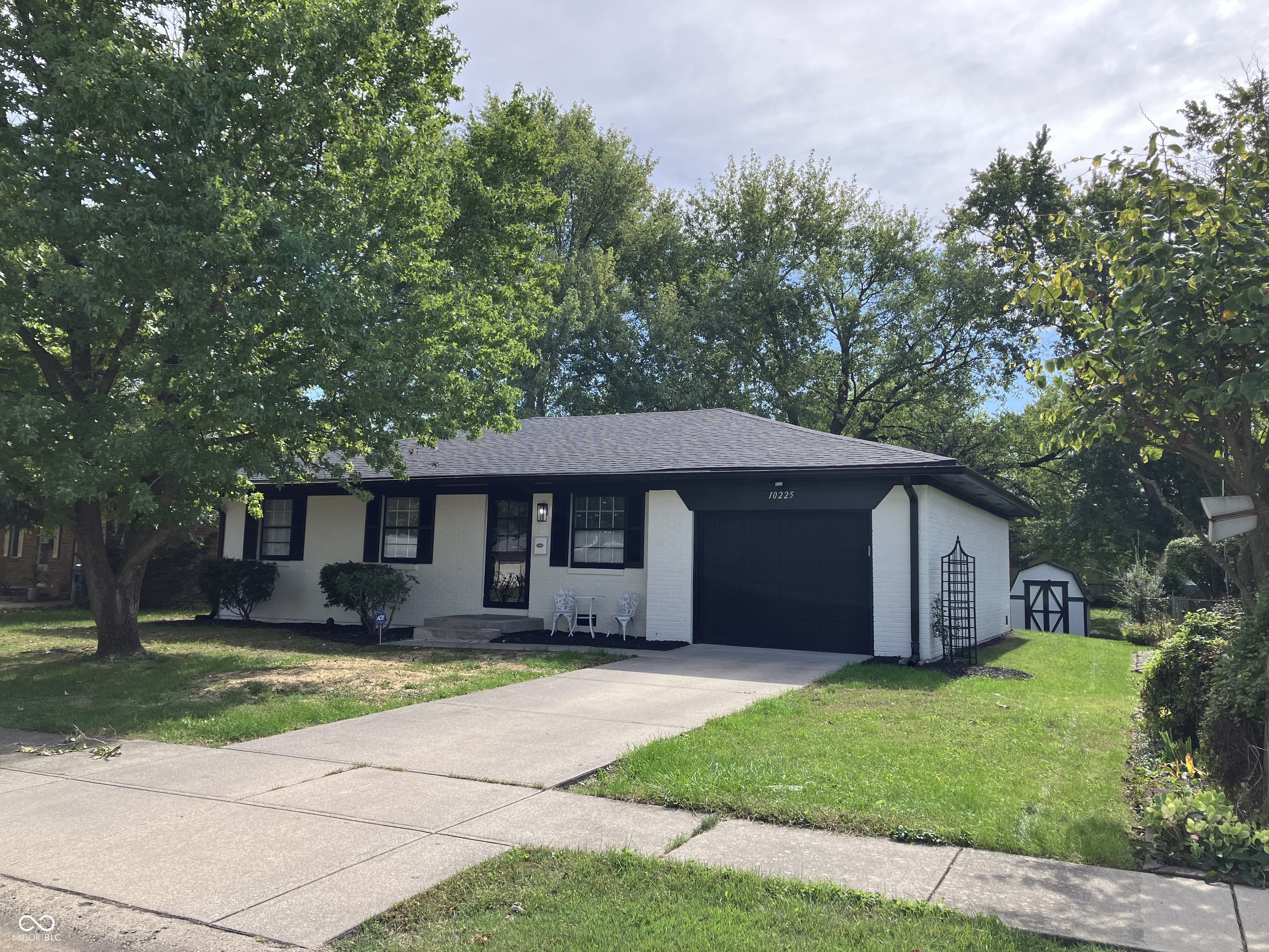 10225 Bayton Court Indianapolis IN 46229