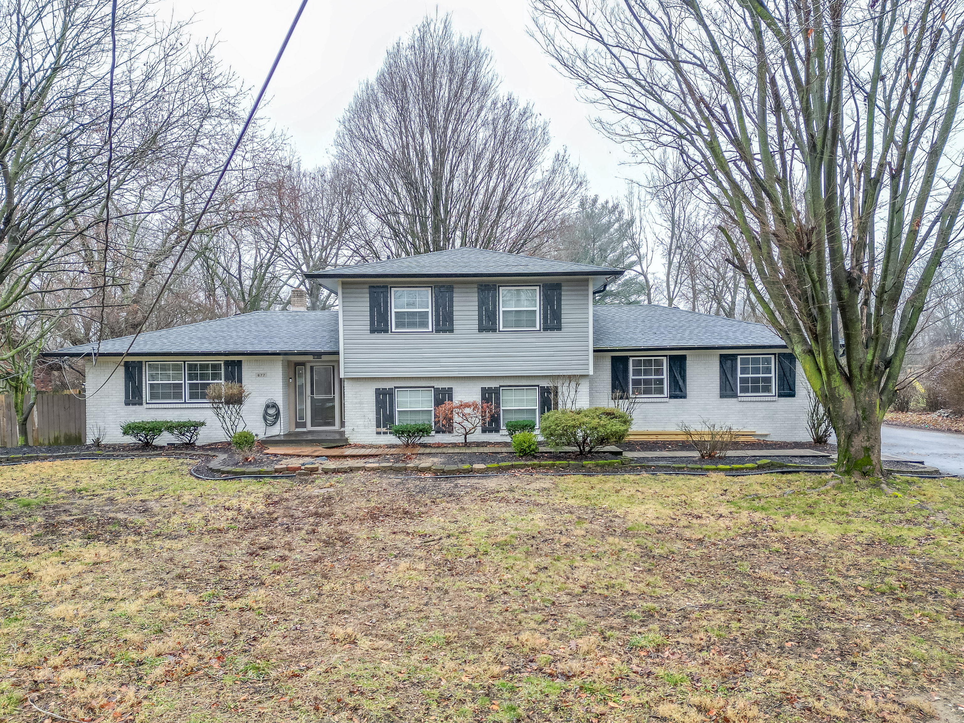 677 W Edgewood Avenue Indianapolis IN 46217