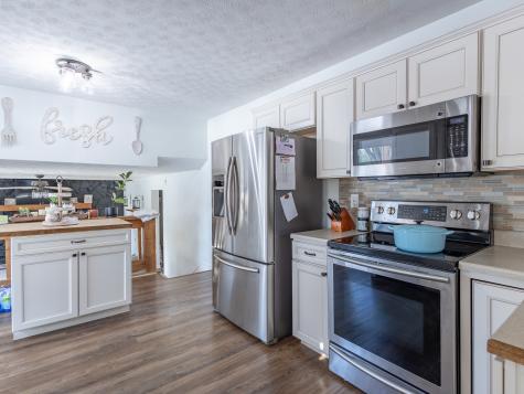 677 W Edgewood Avenue Indianapolis IN 46217