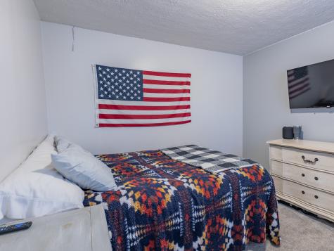 677 W Edgewood Avenue Indianapolis IN 46217
