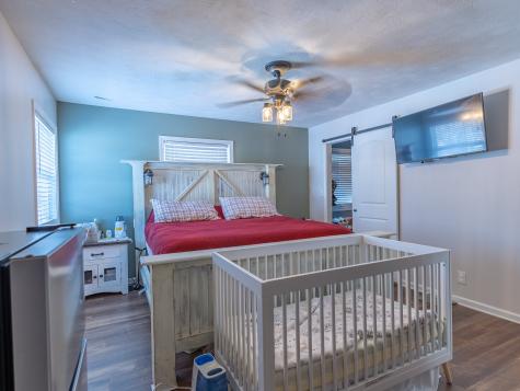677 W Edgewood Avenue Indianapolis IN 46217