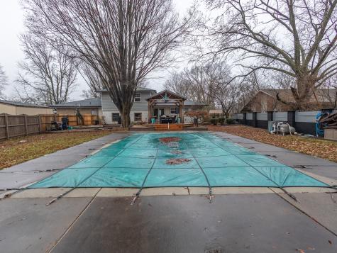 677 W Edgewood Avenue Indianapolis IN 46217