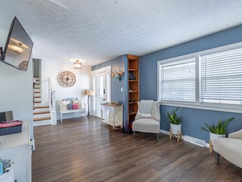 677 W Edgewood Avenue Indianapolis IN 46217