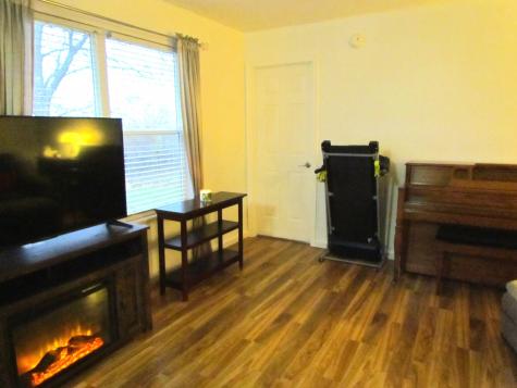 2313 Rolling Oak Drive Indianapolis IN 46214