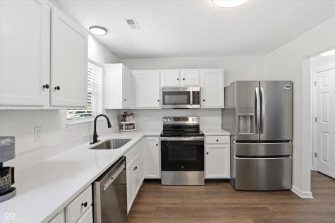 10632 Ashview Drive Fishers IN 46038
