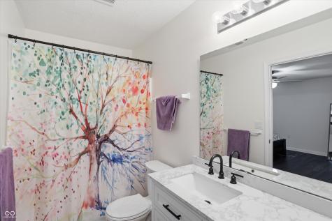10632 Ashview Drive Fishers IN 46038