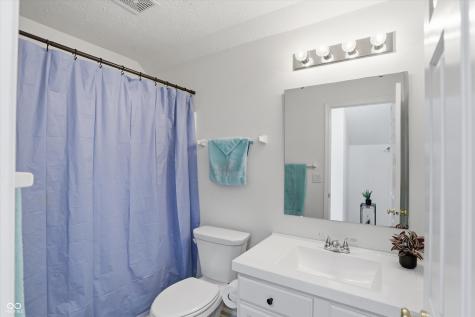 10632 Ashview Drive Fishers IN 46038