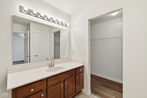 1034 Hendon Court Westfield IN 46074