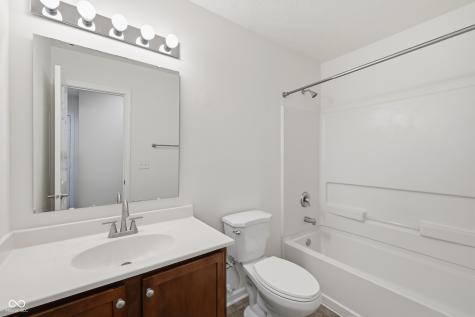1034 Hendon Court Westfield IN 46074