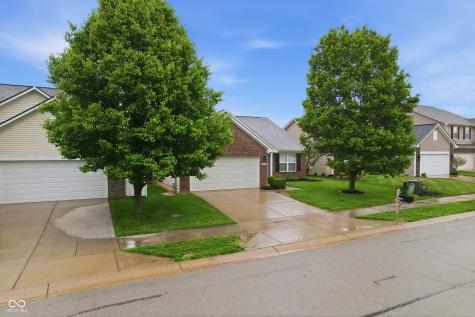 1034 Hendon Court Westfield IN 46074