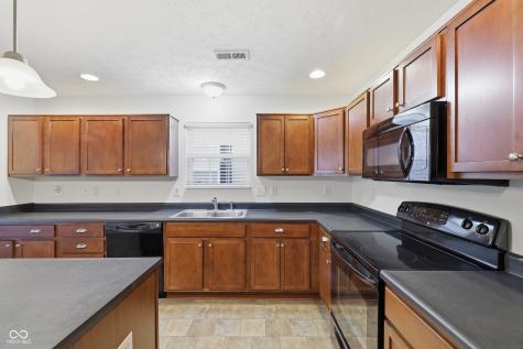 1034 Hendon Court Westfield IN 46074