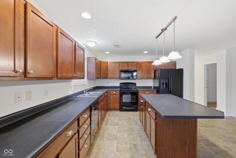 1034 Hendon Court Westfield IN 46074