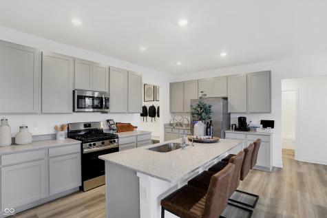 1563 Pine Circle Franklin IN 46131