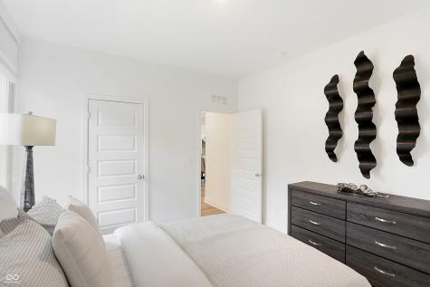 1563 Pine Circle Franklin IN 46131