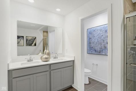 1563 Pine Circle Franklin IN 46131