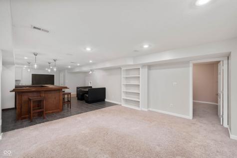 8578 Nolan Drive Fishers IN 46038