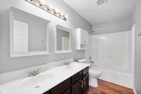8578 Nolan Drive Fishers IN 46038