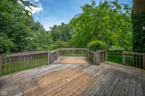 8578 Nolan Drive Fishers IN 46038