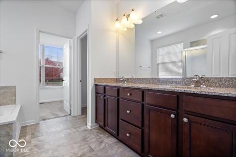 6406 Concord Drive Zionsville IN 46077
