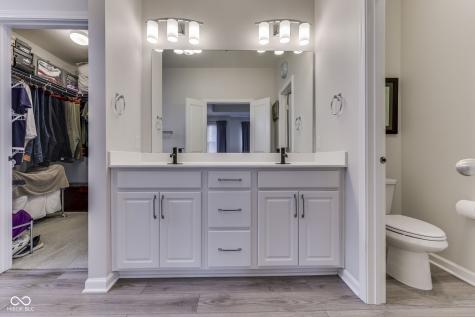 9225 Hawley Drive Indianapolis IN 46216