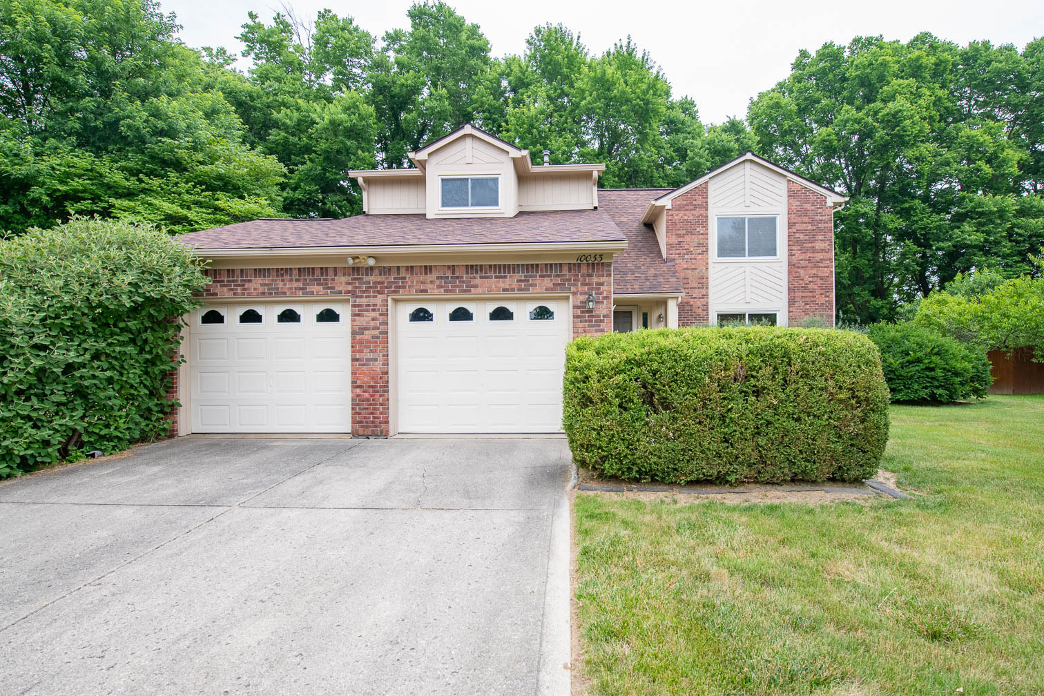 10033 Shahan Court Indianapolis IN 46256