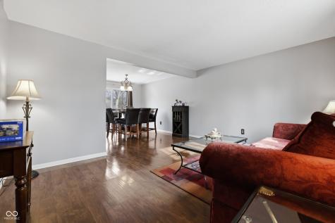 9308 Thornwood Drive Indianapolis IN 46250