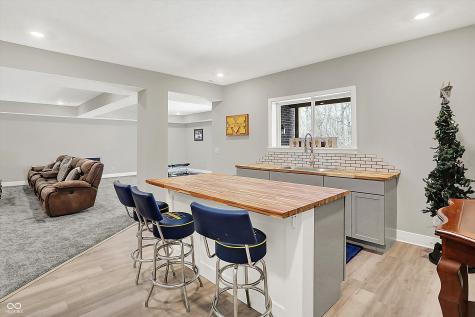 16258 Perrault Court Fishers IN 46040