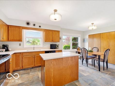 8014 Bayview Point Indianapolis IN 46256