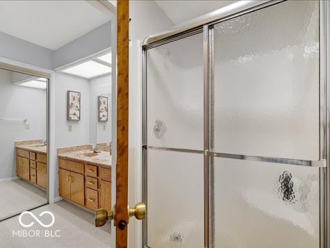 8014 Bayview Point Indianapolis IN 46256