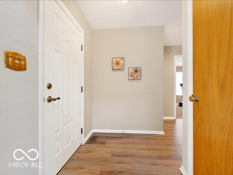 8014 Bayview Point Indianapolis IN 46256