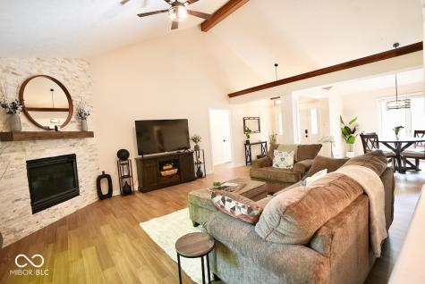 1456 Bent Tree Place Greenwood IN 46143
