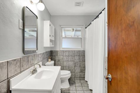 37 Maxwell Road Indianapolis IN 46217