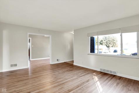 37 Maxwell Road Indianapolis IN 46217