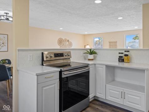 7709 Inverness Drive Indianapolis IN 46237